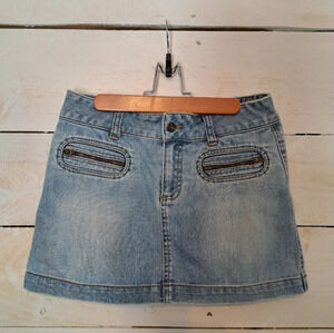 Women’s Vintage American Eagle Outfitters Light Wash Denim Skirt Size 2